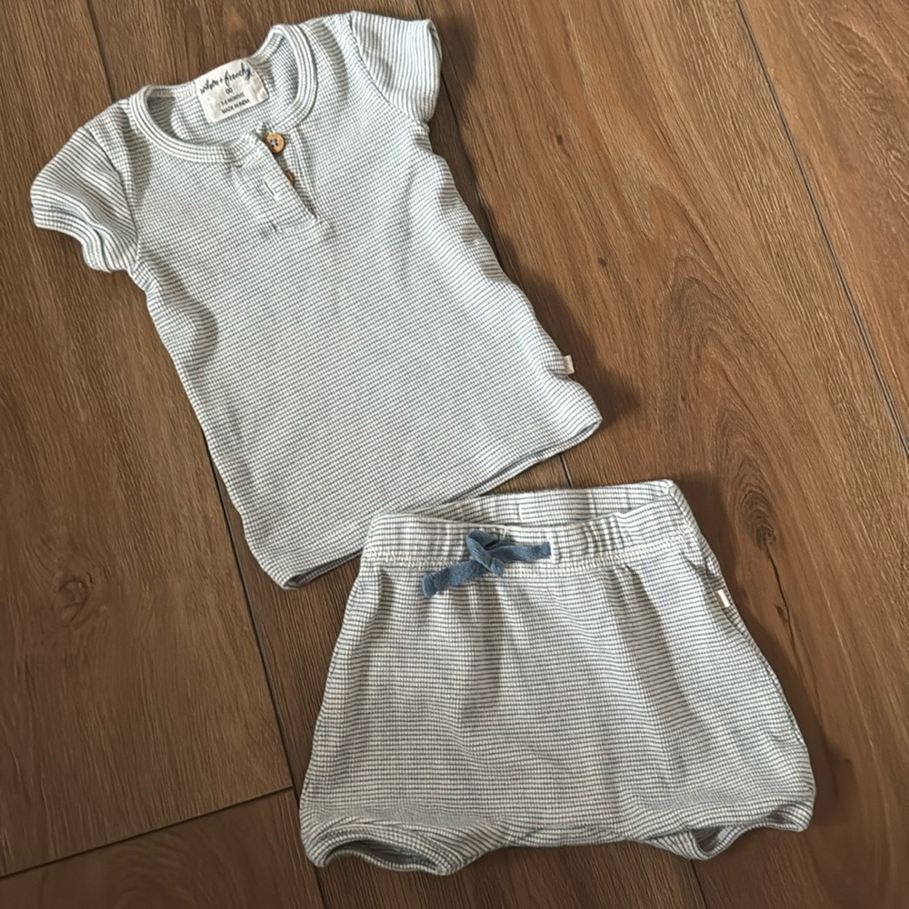 Like new set